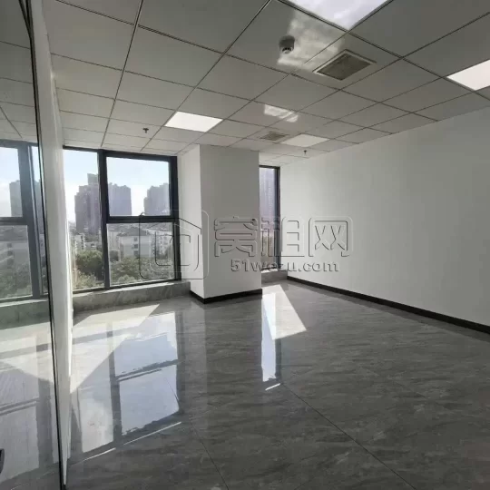宁波雷孟德大厦220平，5隔断，东北双面落地窗，随时看房入住。