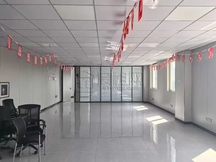 宁波月湖金汇小镇隔壁永煌大厦880平整层出租 固定车位3个出租