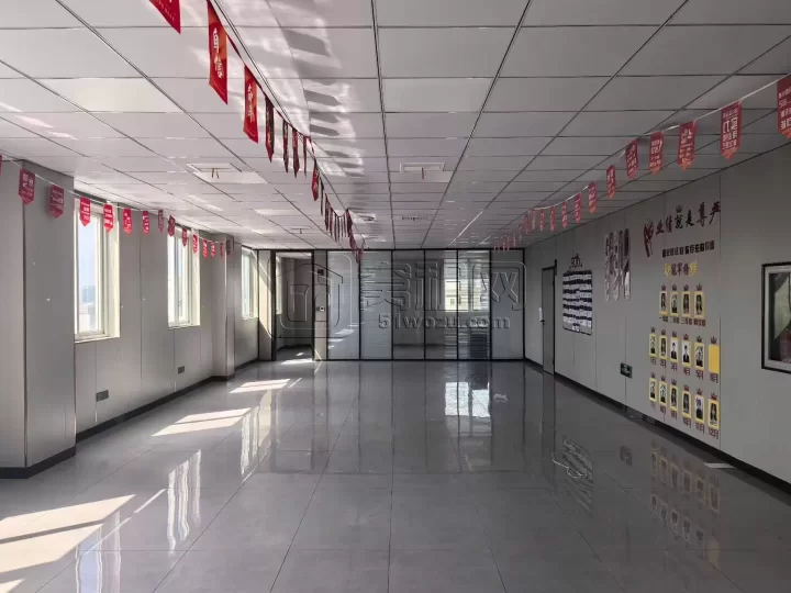 宁波月湖金汇小镇隔壁永煌大厦880平整层出租 固定车位3个出租