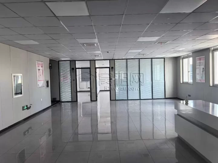 宁波月湖金汇小镇隔壁永煌大厦880平整层出租 固定车位3个出租