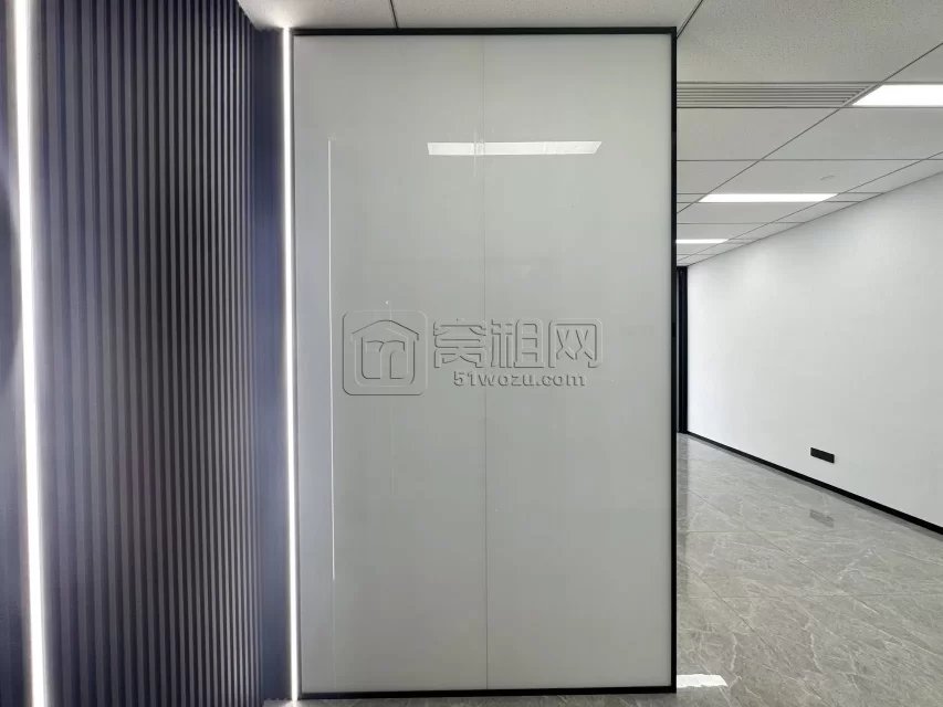 南部商务区附近中国铁建大厦78平4100元出租
