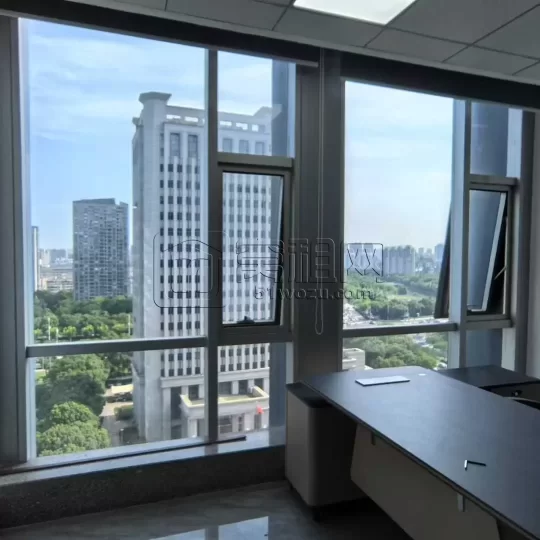 鄞州商会大厦南面新洲银座70平，全新装修，家具都已经配好，拎包入住