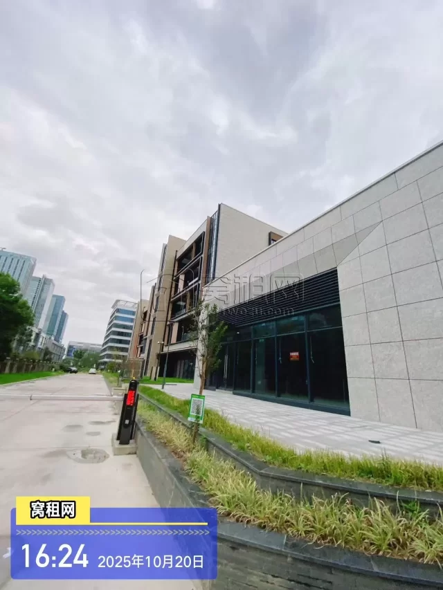 丰盛里停车收费多少？