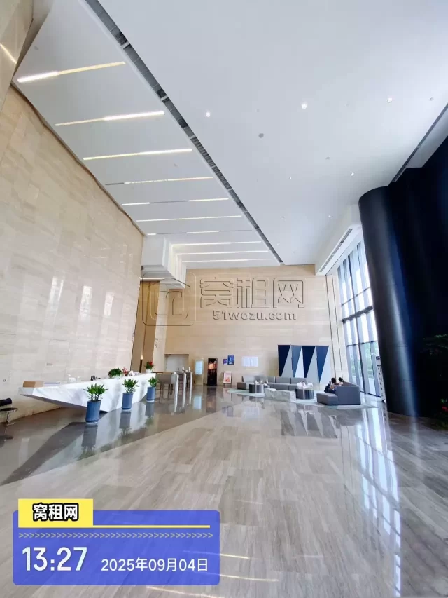 绿地中心(图1) 绿地中心(图1)