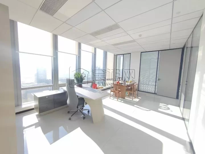 宁波智慧园出租  面积：235平  价格：10800元/月