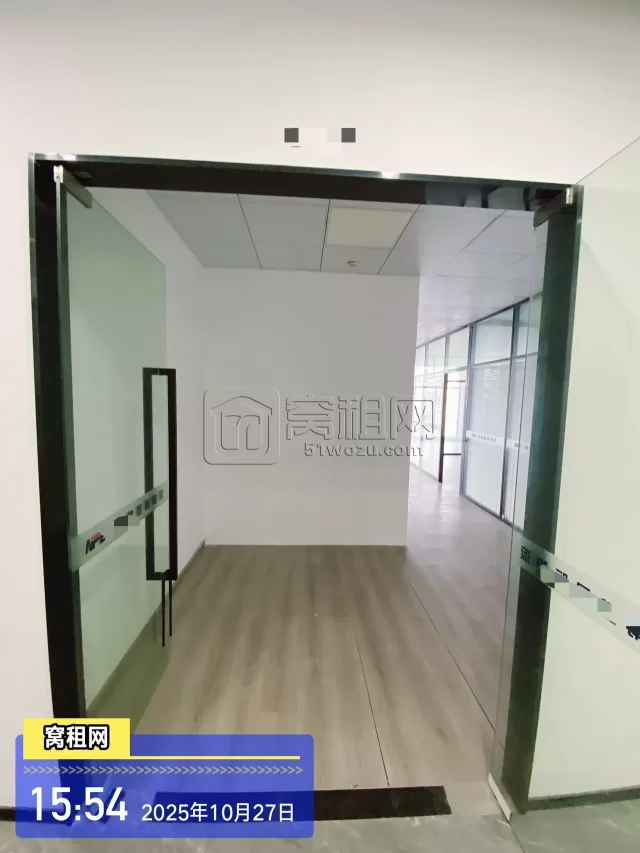 鄞州下应梦创金谷面积181平米办公室出租，月租金7000元/月带3个隔间