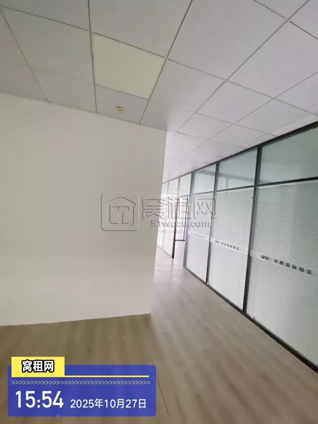 鄞州下应梦创金谷面积181平米办公室出租，月租金7000元/月带3个隔间