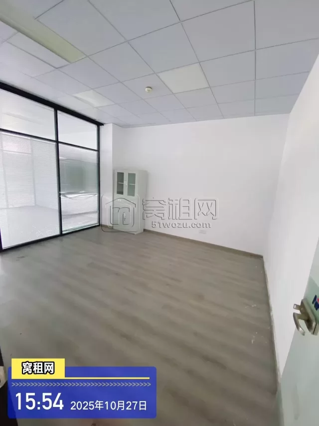 鄞州下应梦创金谷面积181平米办公室出租，月租金7000元/月带3个隔间