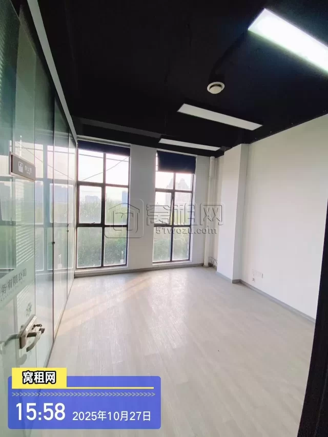 鄞州逸淘产业园隔壁梦创金谷产业园出租155平米办公室6000元/月