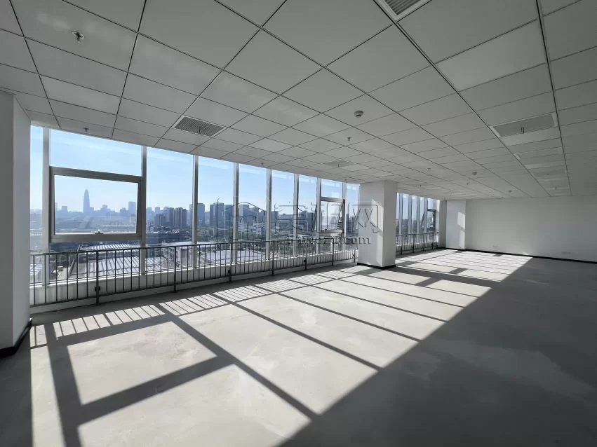 AUX奥创中心146.8平租金：1.31元/天/平米