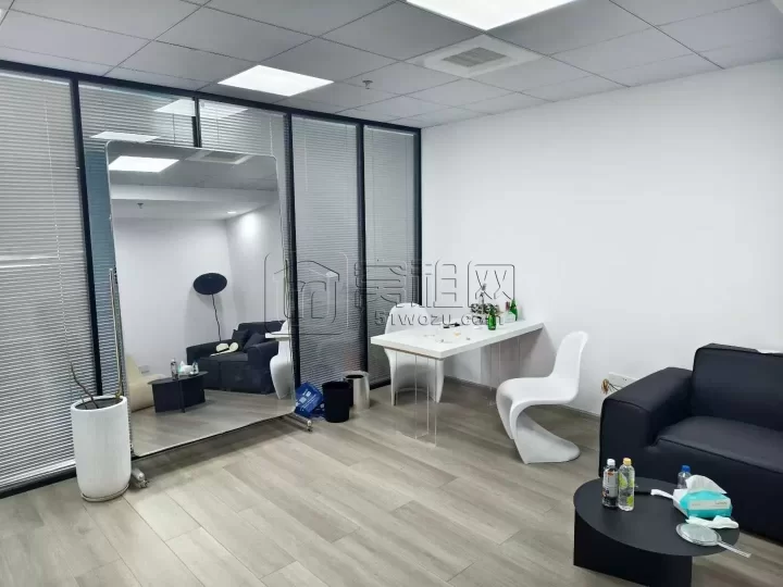 海曙区蓝天路写字楼丽园尚都A座65平米出租3000块一个月