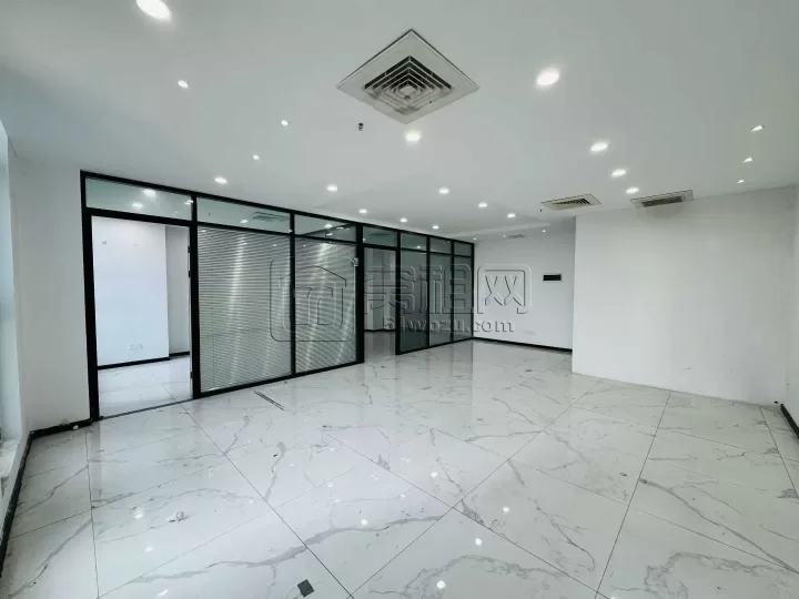 出租：高新区翡翠湾华伟大厦115平  2个隔间，单价1元/平/天