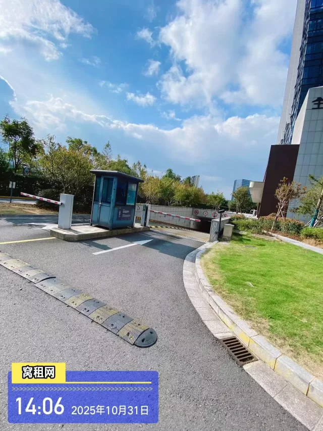 宁波江北商务区欣捷中心大厦停车收费多少？