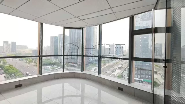 南部商务区豪如大厦隔壁地铁口国骅大厦约 275 m²里面3 隔间，朝西南办公室出租13000元/月带一个车位