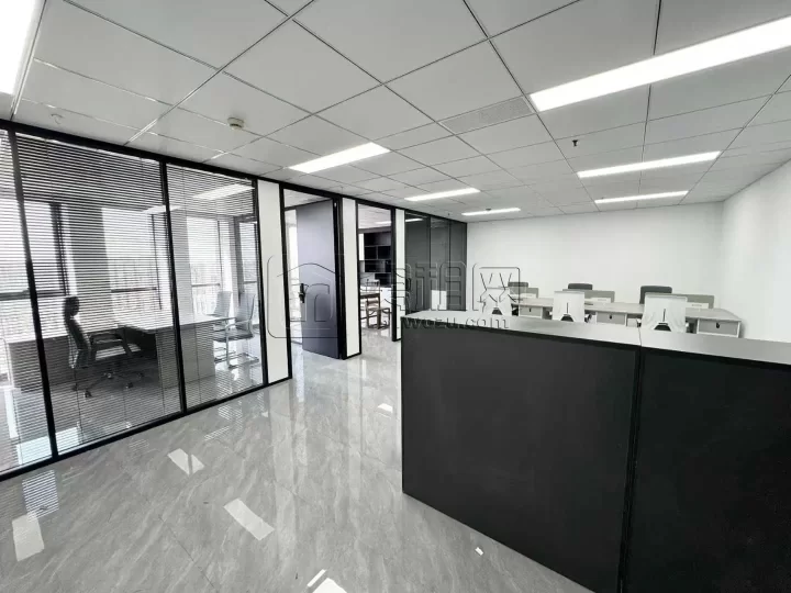 鄞州区印象城附近嘉鄞大厦7号梦工场一间142平方出租的办公空间