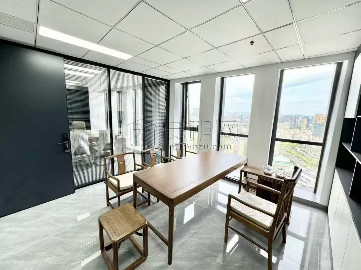 鄞州区印象城附近嘉鄞大厦7号梦工场一间142平方出租的办公空间