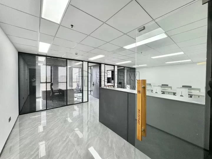 鄞州区印象城附近嘉鄞大厦7号梦工场一间142平方出租的办公空间