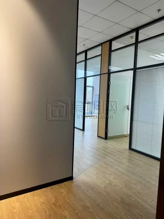 宁波东部新城宁波东部新城环合中心2号楼面积96.82平米办公室出租