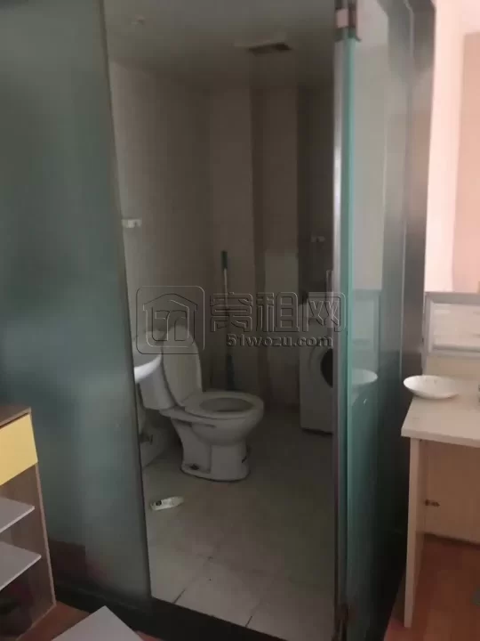 客运中心地铁口，泛亚国际复式110平，办公，家居，两不误，商住两用，可以注册