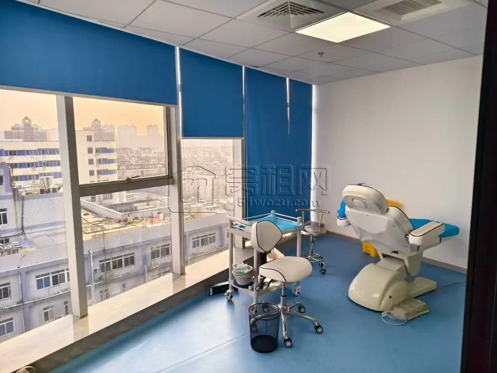 联丰丽园尚都9楼65平小面积空出，出租。一个隔间，3000块一个月