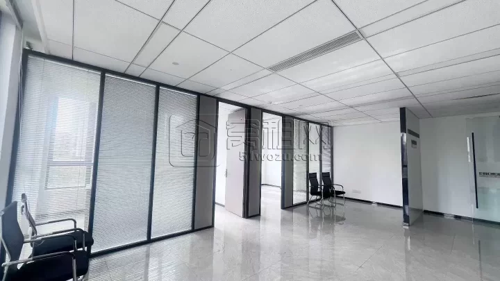 鄞州万达广场附近写字楼556大厦招租面积63平米租金3200元