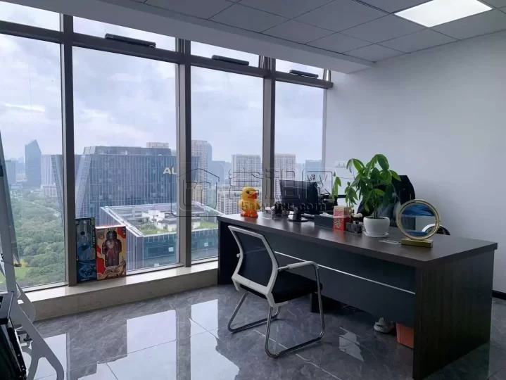 南部商务区8号线地铁口宁波商会A座215平3到4个隔间写字楼招租