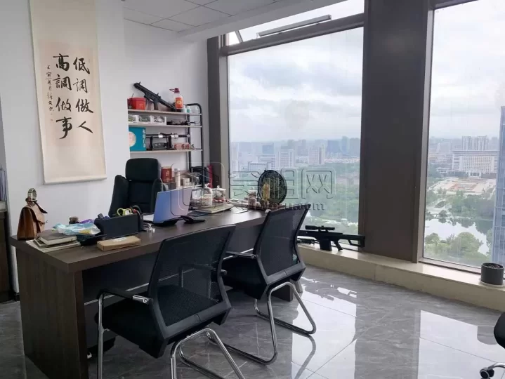 南部商务区8号线地铁口宁波商会A座215平3到4个隔间写字楼招租