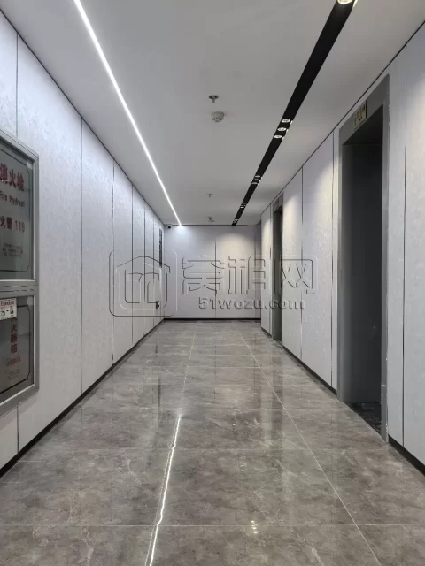 上海银行大厦283平方办公室出租11600元/月三面采光