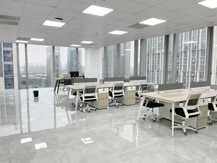 浙商大厦264平 特价1.8元/平米/天出租精装 可定制隔间