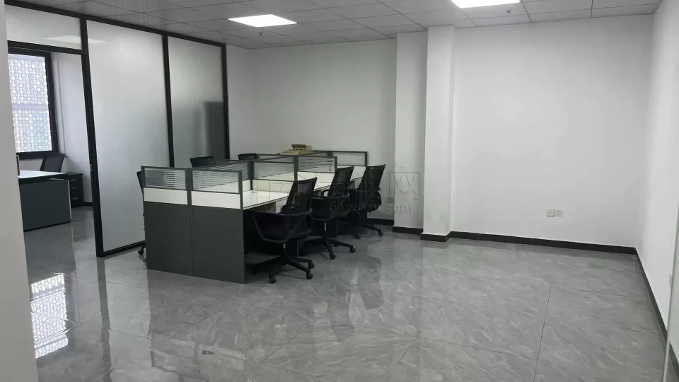 宁波福明汽车东站旁七里新都精装带家具129.6平精装修办公室出租