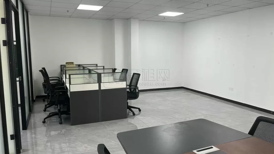 宁波福明汽车东站旁七里新都精装带家具129.6平精装修办公室出租