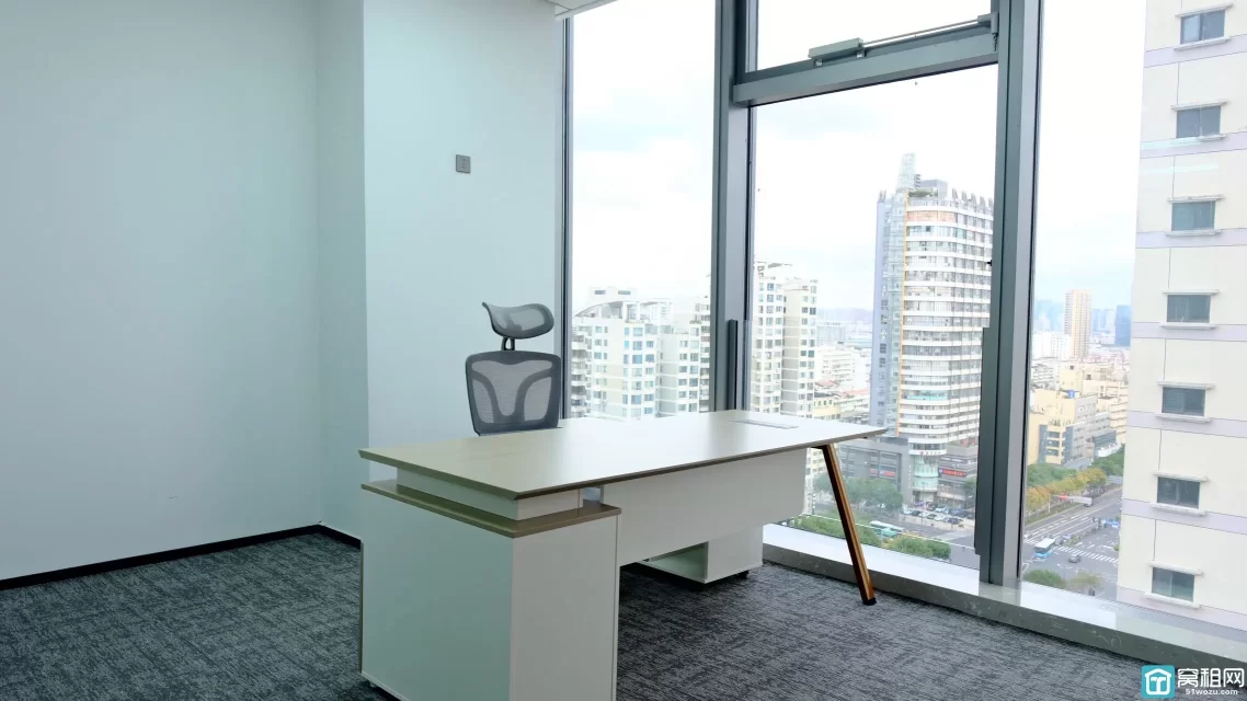 宁波塔副楼宁云中心建筑面积：150.58㎡出租12300元/月朝东