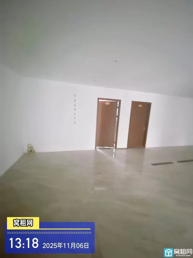 宁波中河街道办事处隔壁556大厦400平米办公室出租