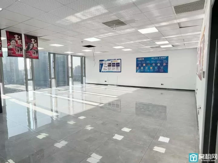 浙商银行大厦394平 西南朝向 单价1.9  含税  24小时独立空调