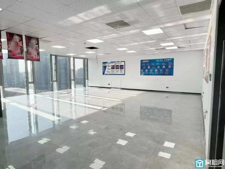 浙商银行大厦394平 西南朝向 单价1.9  含税  24小时独立空调