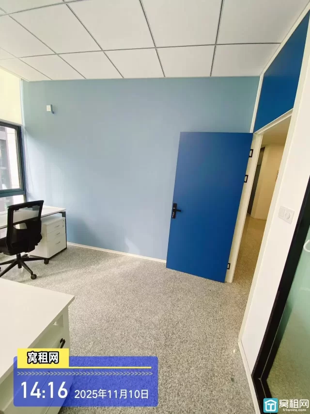 宁波镇海众创空间办公室出租1300元包物业费
