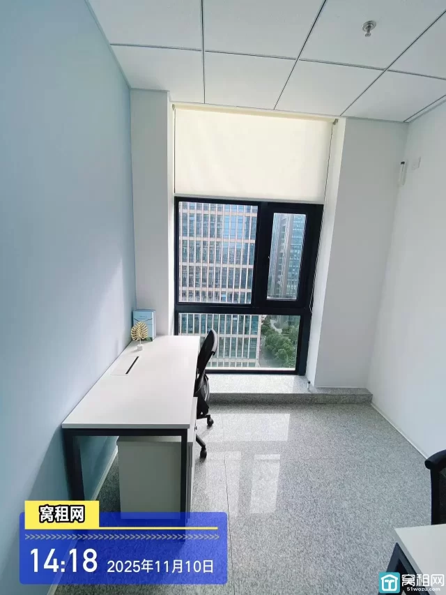 鼎信大厦3人工位独立办公室出租20平米租金1300元含水电费