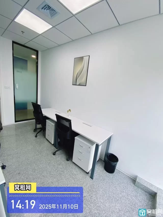 镇海骆驼写字楼共享办公室出租1300元3个独立办公室配置家具