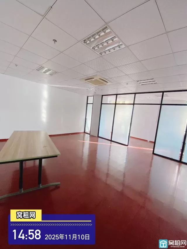 镇海新城CBD世创电商园东威大厦105平米办公室招租