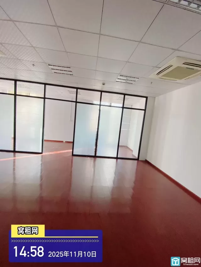 镇海新城CBD世创电商园东威大厦105平米办公室招租