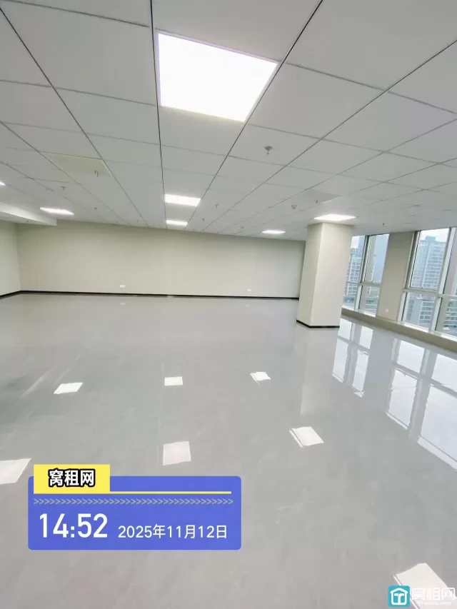 东部新城南苑环球374.16平米精装修办公室带上下水出租