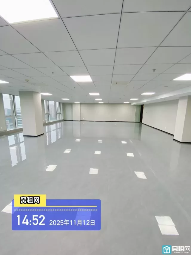 东部新城南苑环球374.16平米精装修办公室带上下水出租