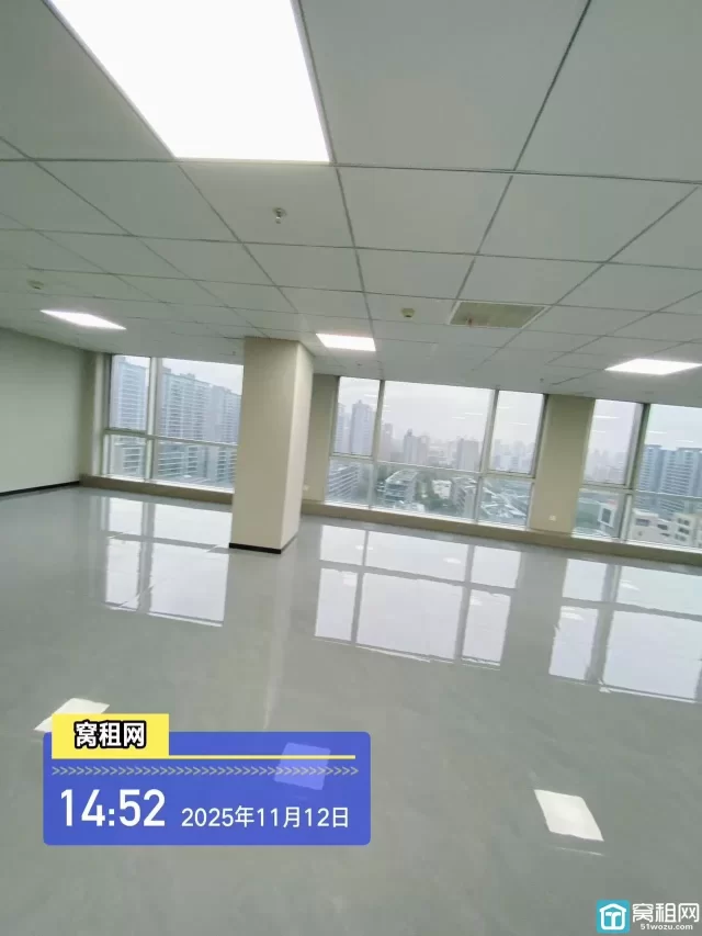 东部新城南苑环球374.16平米精装修办公室带上下水出租