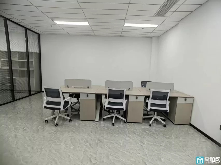 高新区恒瑞大厦隔壁外经合作大厦126平米 家具已配办公室出租