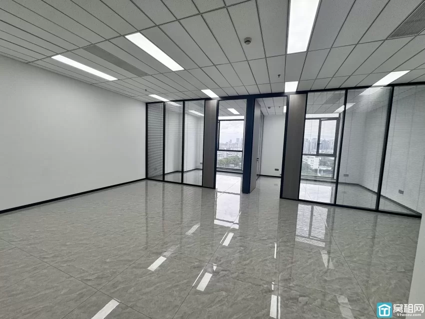 宁波三方大厦附近写字楼外经合作大厦125平米，特价5200/月