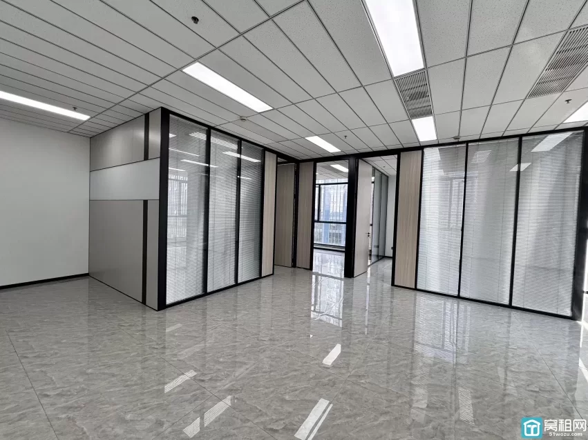 宁波洲际酒店附近外经合作大厦150平米精装修办公室出租