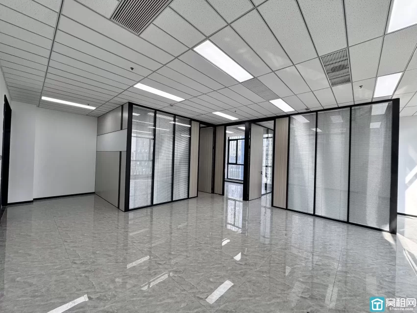 宁波洲际酒店附近外经合作大厦150平米精装修办公室出租