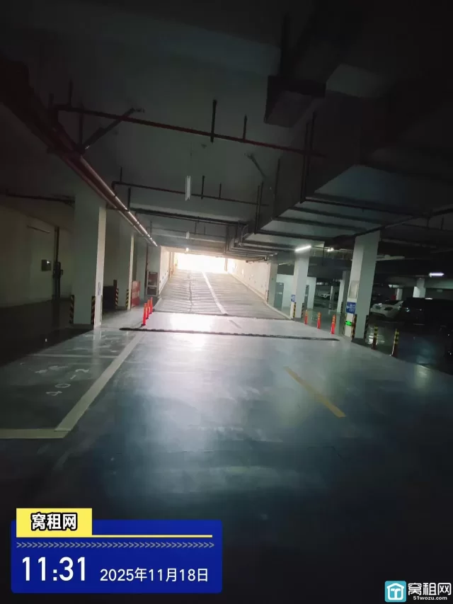 宁波财富管理总部停车包月收费多少？