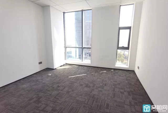 亿天中心大厦238平精装修朝东南双面采光大落地窗办公室出租