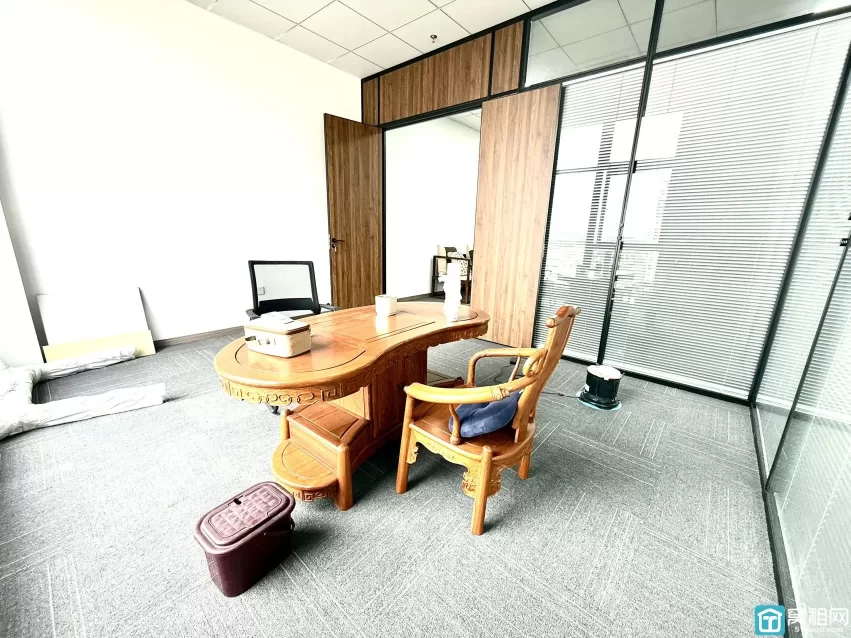 鄞州区下应富久大厦120平，两隔间办公室出租